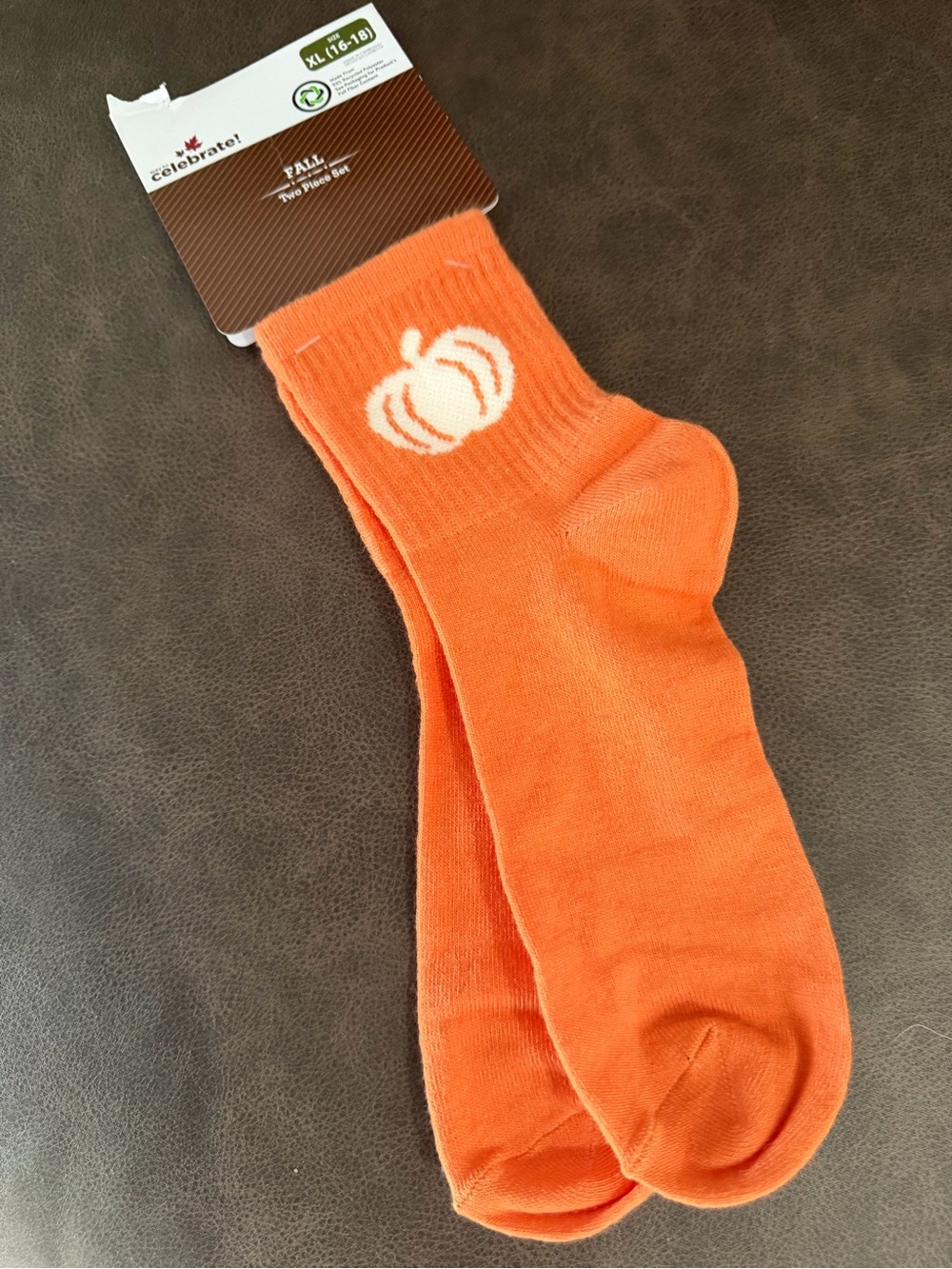 NEW-Pumpkin Socks